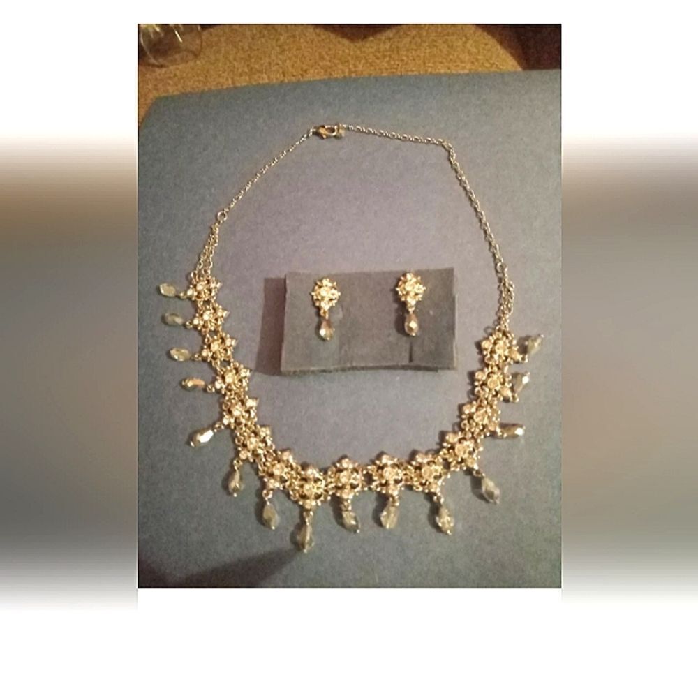 Avon vintage ornate crystal choker necklace with matching clip on earrings